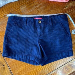 NWOT Lilly Pulitzer mid-rise Callahan shorts, navy.